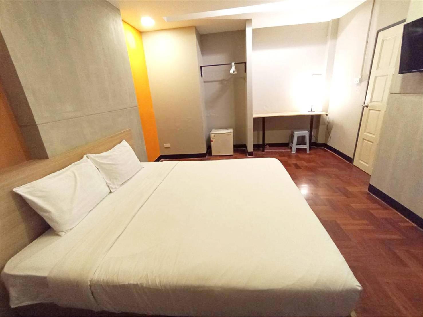 Go Bts Surasak Silom Bkk โกอินน์ บีทีเอส สถานีสุรศักดิ์ Apartment Bangkok